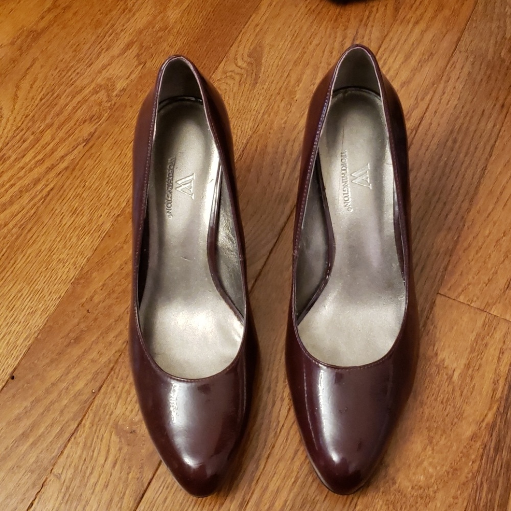 Size 7.5 Burgundy Wine Colored Heals Worn Twice